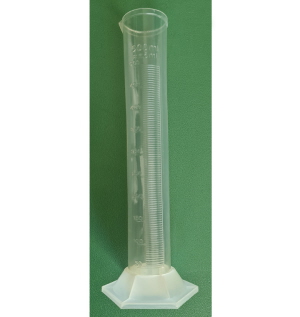 PL-C500 - Odmerný valec, 500 ml, plastový, na  podstavci